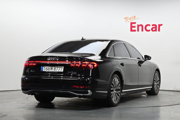 2022 Audi A8 с пробегом 13 393 км