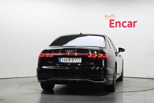 2022 Audi A8 с пробегом 13 393 км