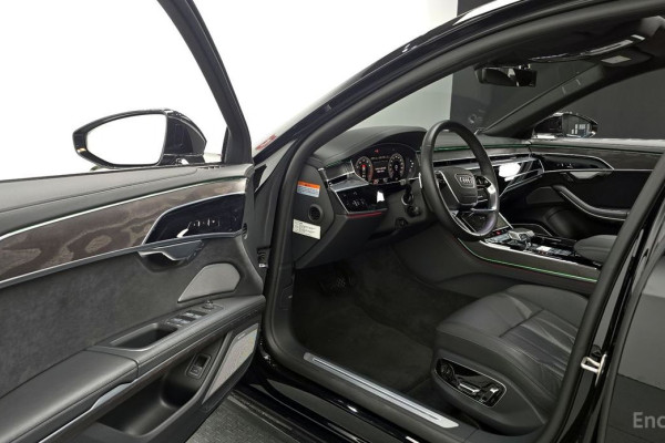 2022 Audi A8 с пробегом 13 393 км