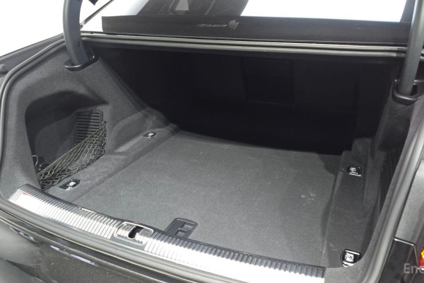 2022 Audi A8 с пробегом 13 393 км