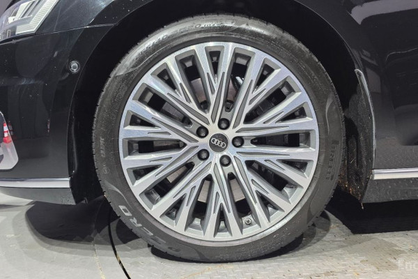 2021 Audi A8 с пробегом 75 764 км