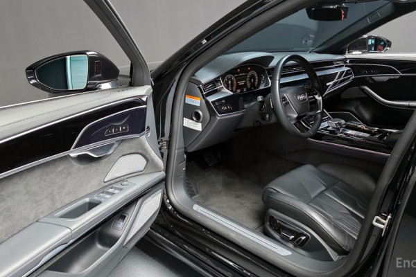 2021 Audi A8 с пробегом 79 227 км