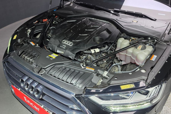 2021 Audi A8 с пробегом 75 764 км