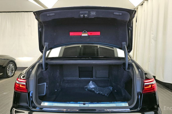 2021 Audi A8 с пробегом 59 443 км