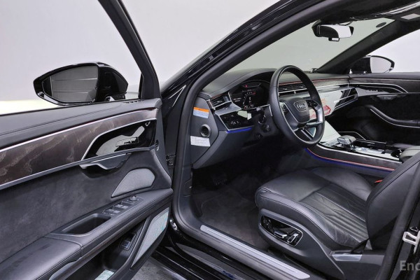 2022 Audi A8 с пробегом 60 745 км