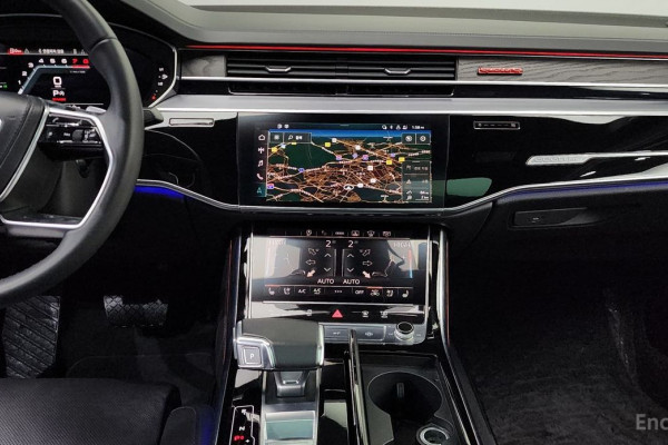 2022 Audi A8 с пробегом 60 745 км