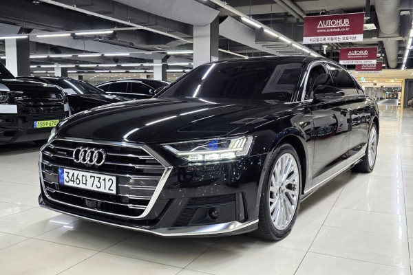 2021 Audi A8 с пробегом 63 832 км