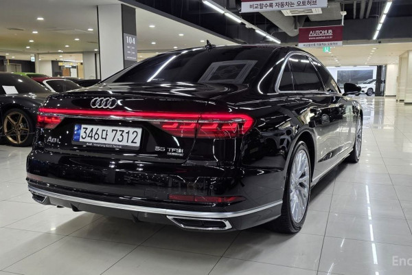 2021 Audi A8 с пробегом 63 832 км