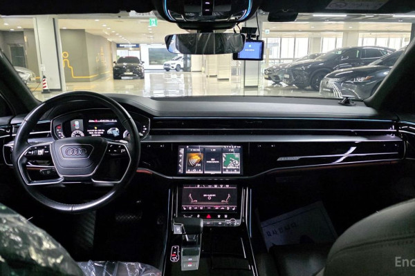 2021 Audi A8 с пробегом 63 832 км