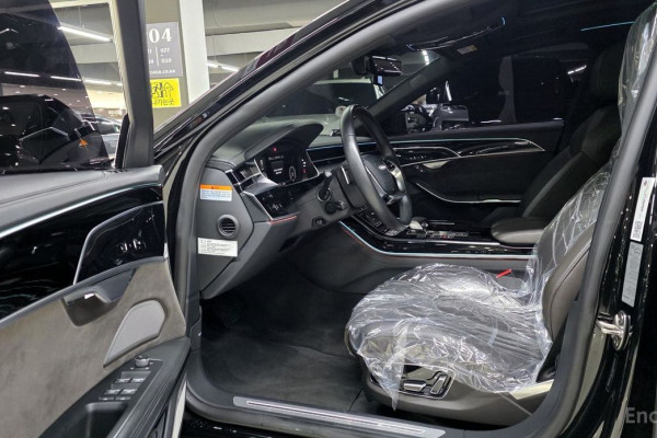 2021 Audi A8 с пробегом 63 832 км