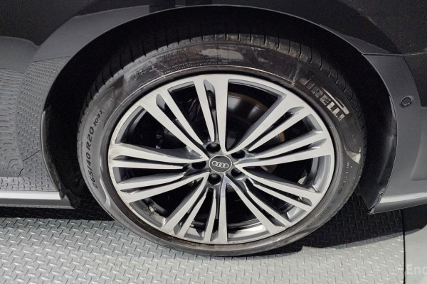 2023 Audi A8 с пробегом 21 957 км