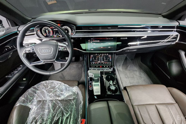 2023 Audi A8 с пробегом 21 957 км