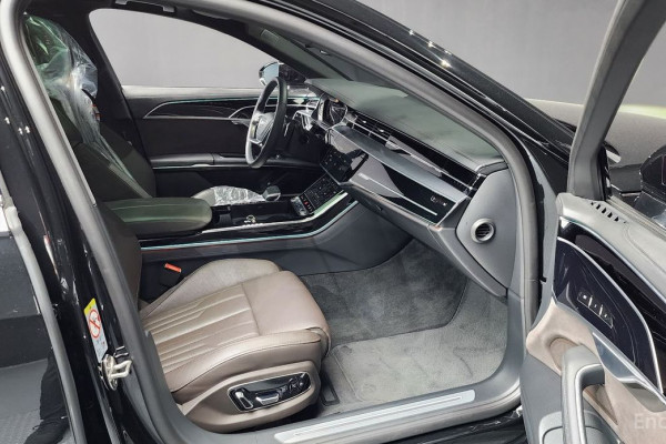 2023 Audi A8 с пробегом 21 957 км