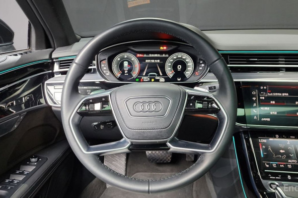 2023 Audi A8 с пробегом 21 957 км