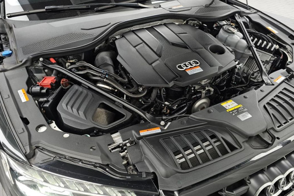 2023 Audi A8 с пробегом 34 376 км