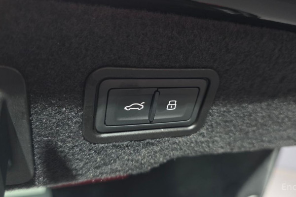 2021 Audi A8 с пробегом 75 764 км