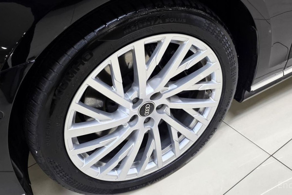 2021 Audi A8 с пробегом 63 832 км