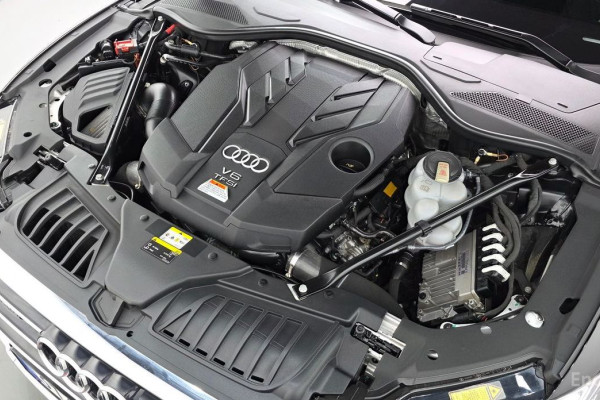 2021 Audi A8 с пробегом 61 895 км