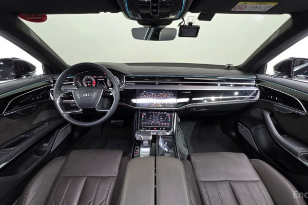 2021 Audi A8 с пробегом 61 895 км
