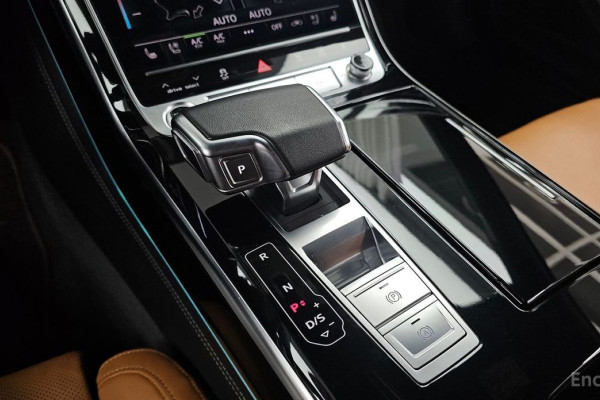 2023 Audi A8 с пробегом 34 376 км