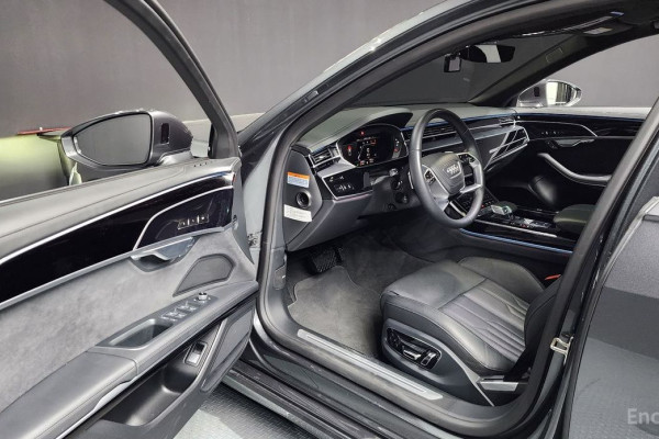 2023 Audi A8 с пробегом 29 502 км