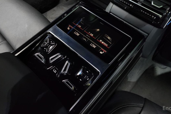 2023 Audi A8 с пробегом 29 502 км