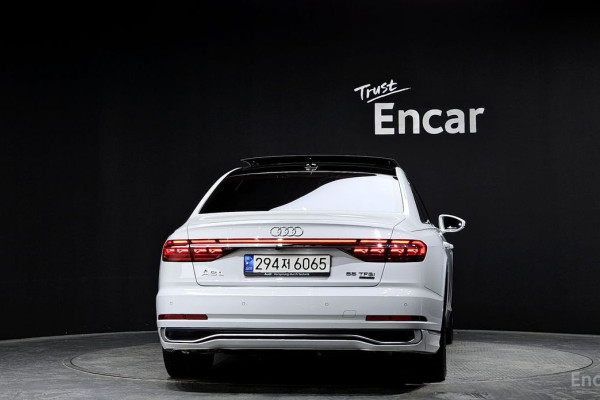 2022 Audi A8 с пробегом 107 873 км