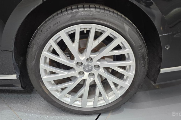 2021 Audi A8 с пробегом 149 071 км