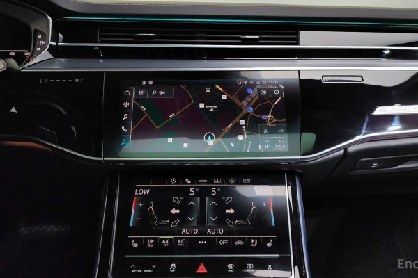 2023 Audi A8 с пробегом 24 416 км