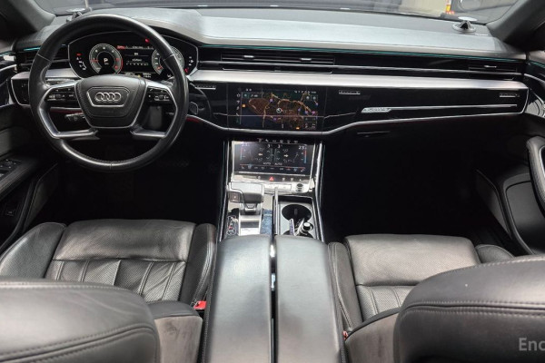 2021 Audi A8 с пробегом 149 071 км