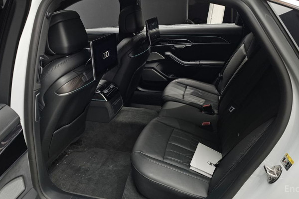 2022 Audi A8 с пробегом 107 873 км