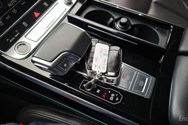 2021 Audi A8 с пробегом 149 071 км