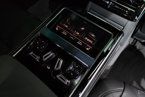 2023 Audi A8 с пробегом 24 416 км