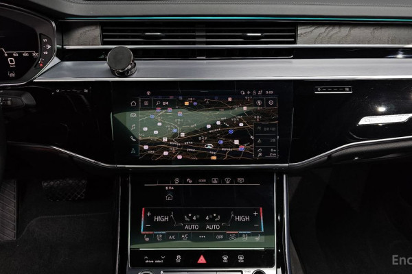 2022 Audi A8 с пробегом 107 873 км