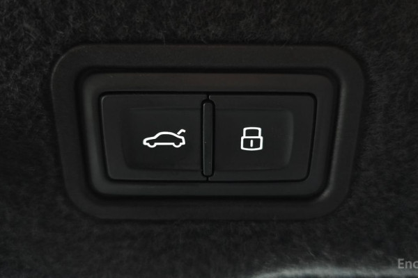 2021 Audi A8 с пробегом 149 071 км