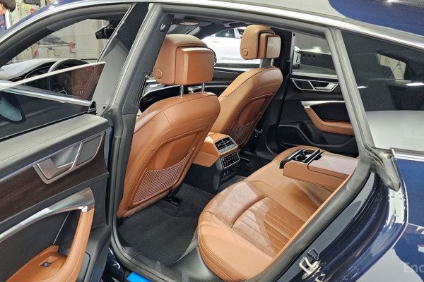 2023 Audi A7 с пробегом 56 812 км