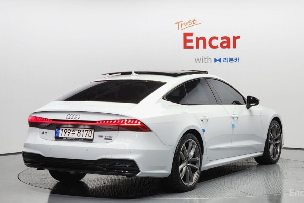 2022 Audi A7 с пробегом 9 678 км