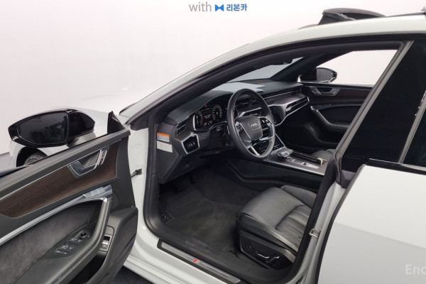 2022 Audi A7 с пробегом 9 678 км