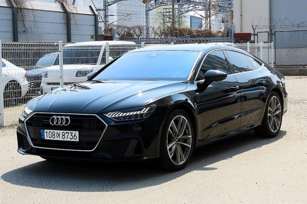 2021 Audi A7 с пробегом 67 367 км