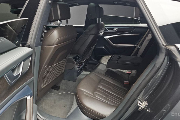 2021 Audi A7 с пробегом 100 199 км