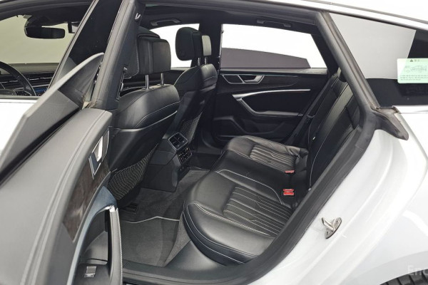 2021 Audi A7 с пробегом 30 477 км