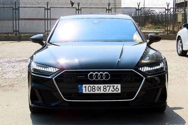 2021 Audi A7 с пробегом 67 367 км