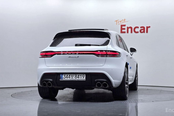 2022 Porsche Macan с пробегом 45 799 км