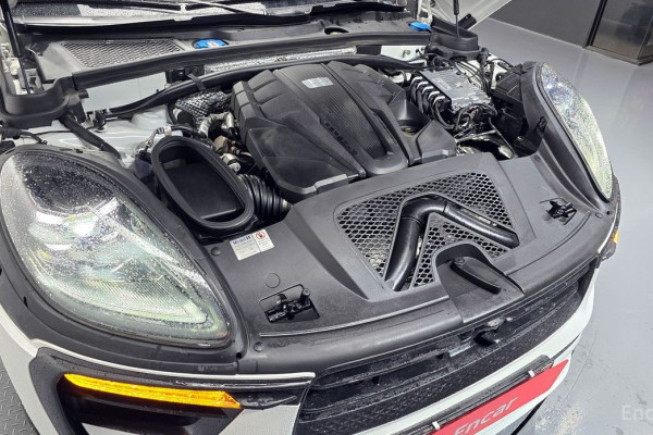 2022 Porsche Macan с пробегом 45 799 км