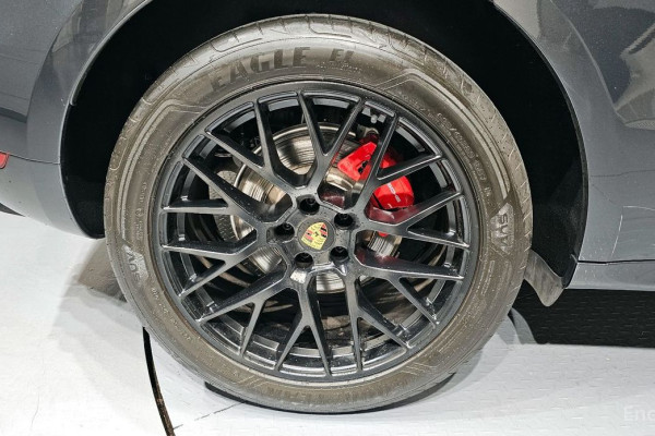 2021 Porsche Macan с пробегом 20 960 км