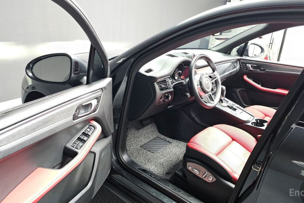 2021 Porsche Macan с пробегом 20 960 км