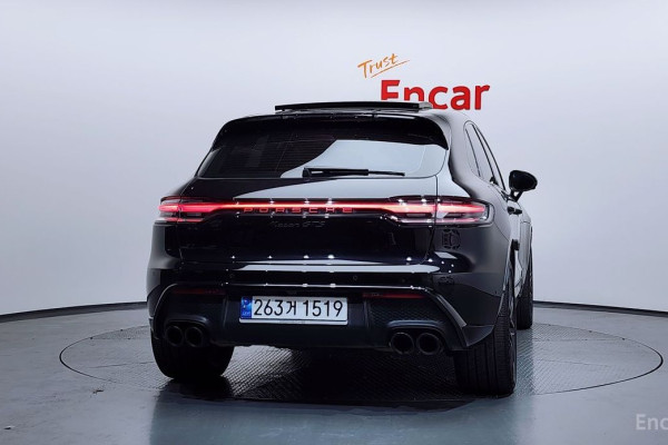 2022 Porsche Macan с пробегом 38 295 км