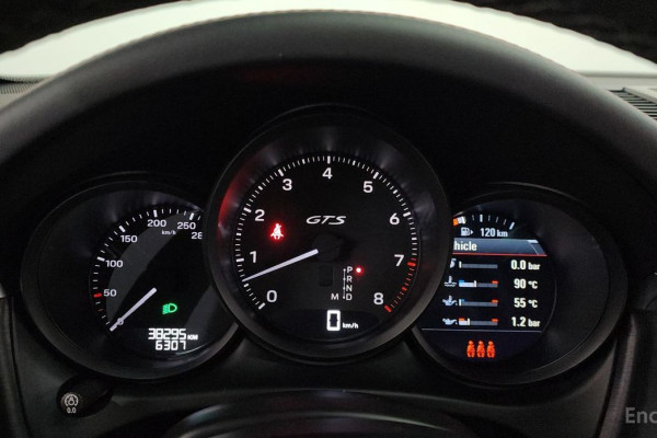 2022 Porsche Macan с пробегом 38 295 км