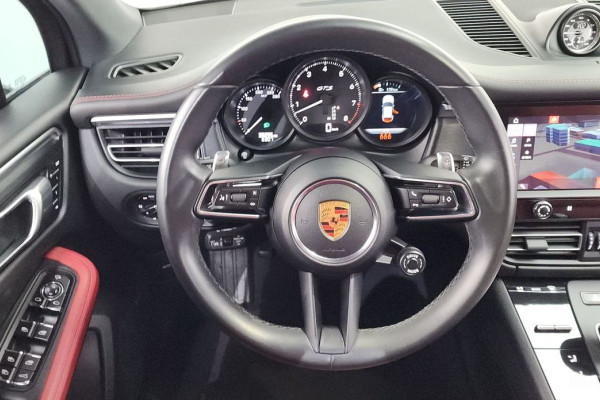 2022 Porsche Macan с пробегом 38 295 км