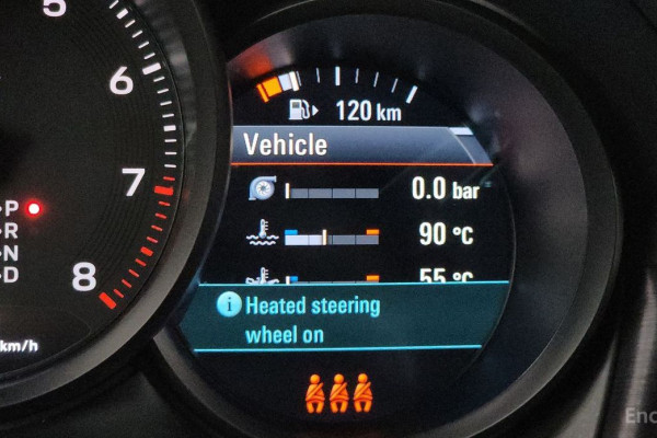 2022 Porsche Macan с пробегом 38 295 км